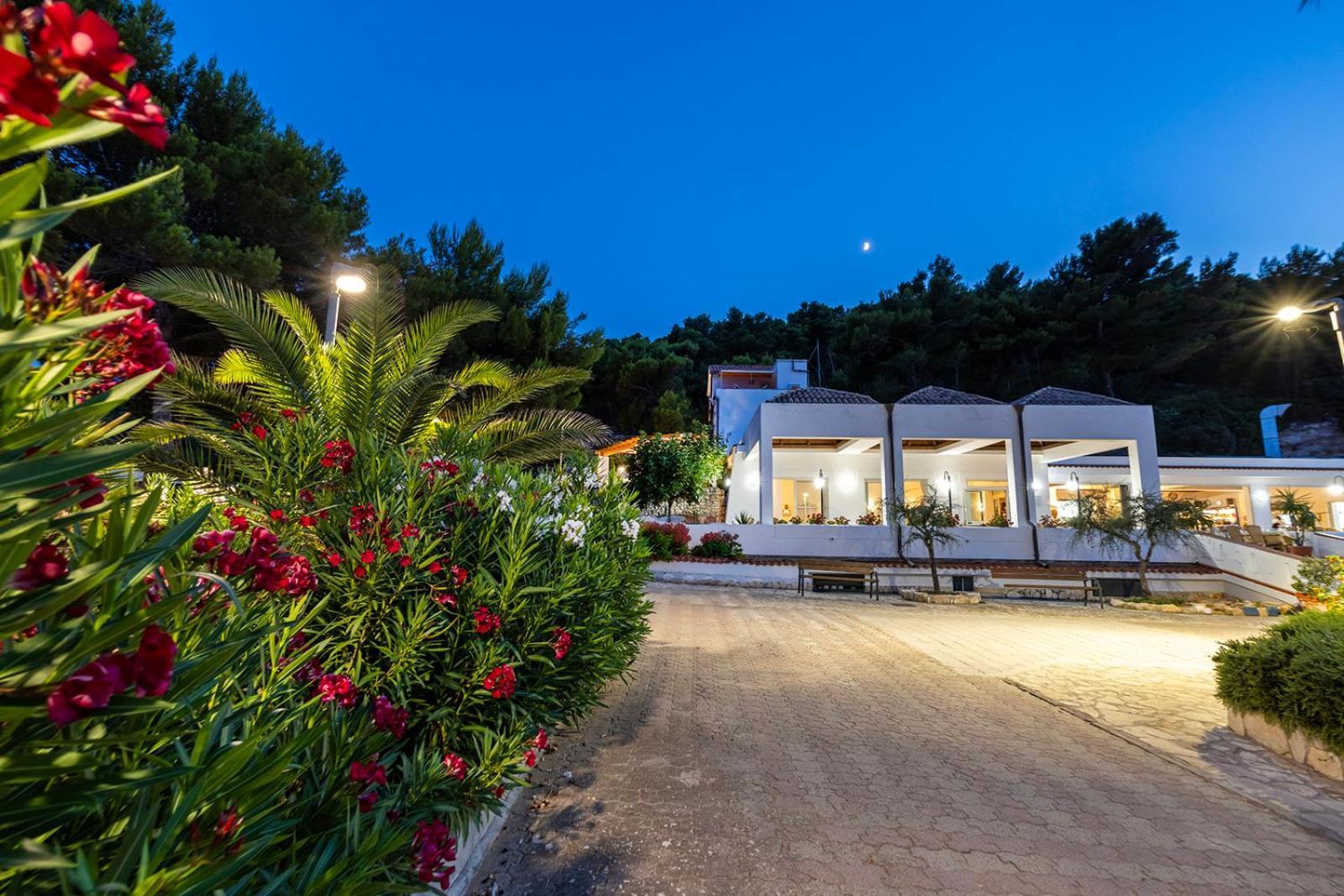 Crovatico Club Vacanze Vieste Exterior foto